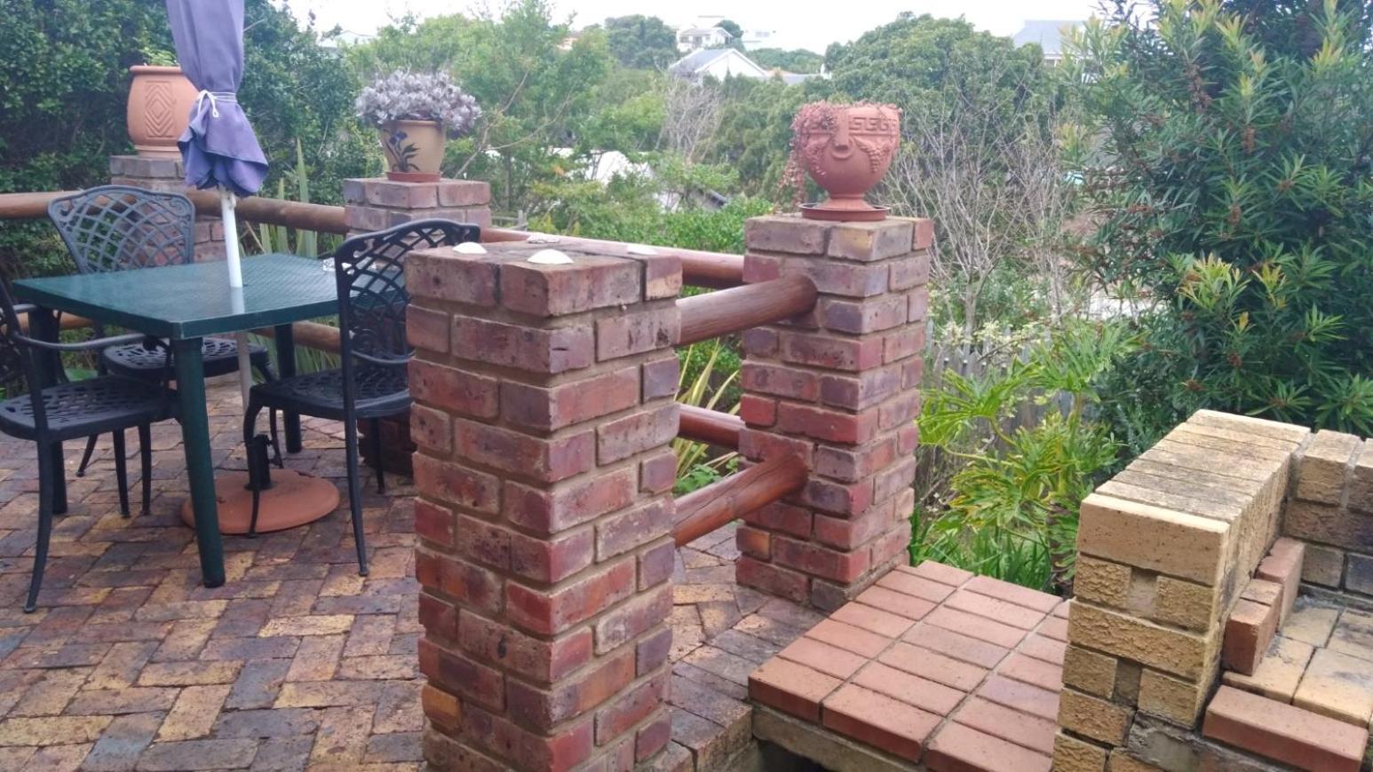 פלטנברג ביי Bayside Lodge Garden Route B&B מראה חיצוני תמונה