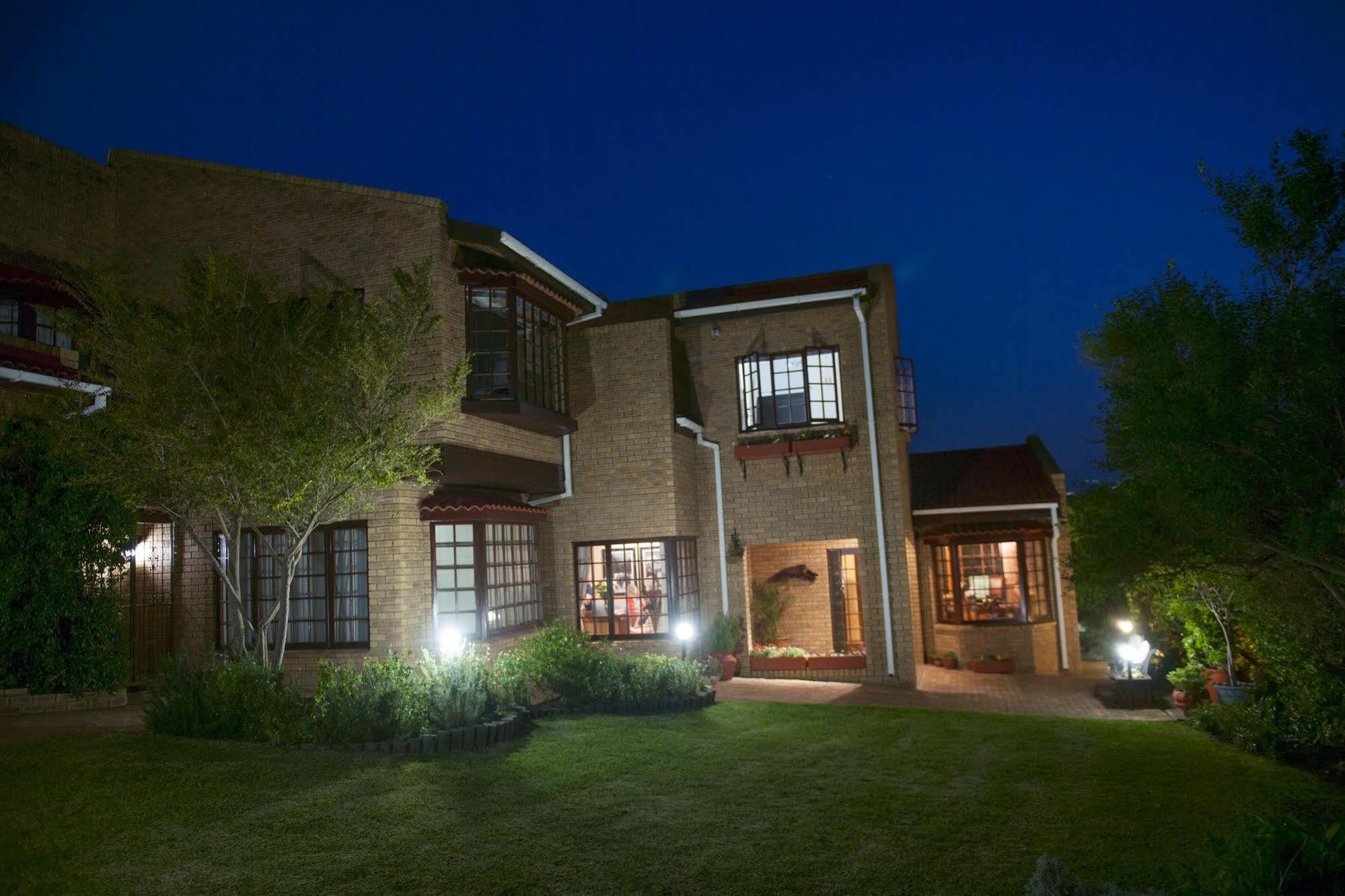 פלטנברג ביי Bayside Lodge Garden Route B&B מראה חיצוני תמונה