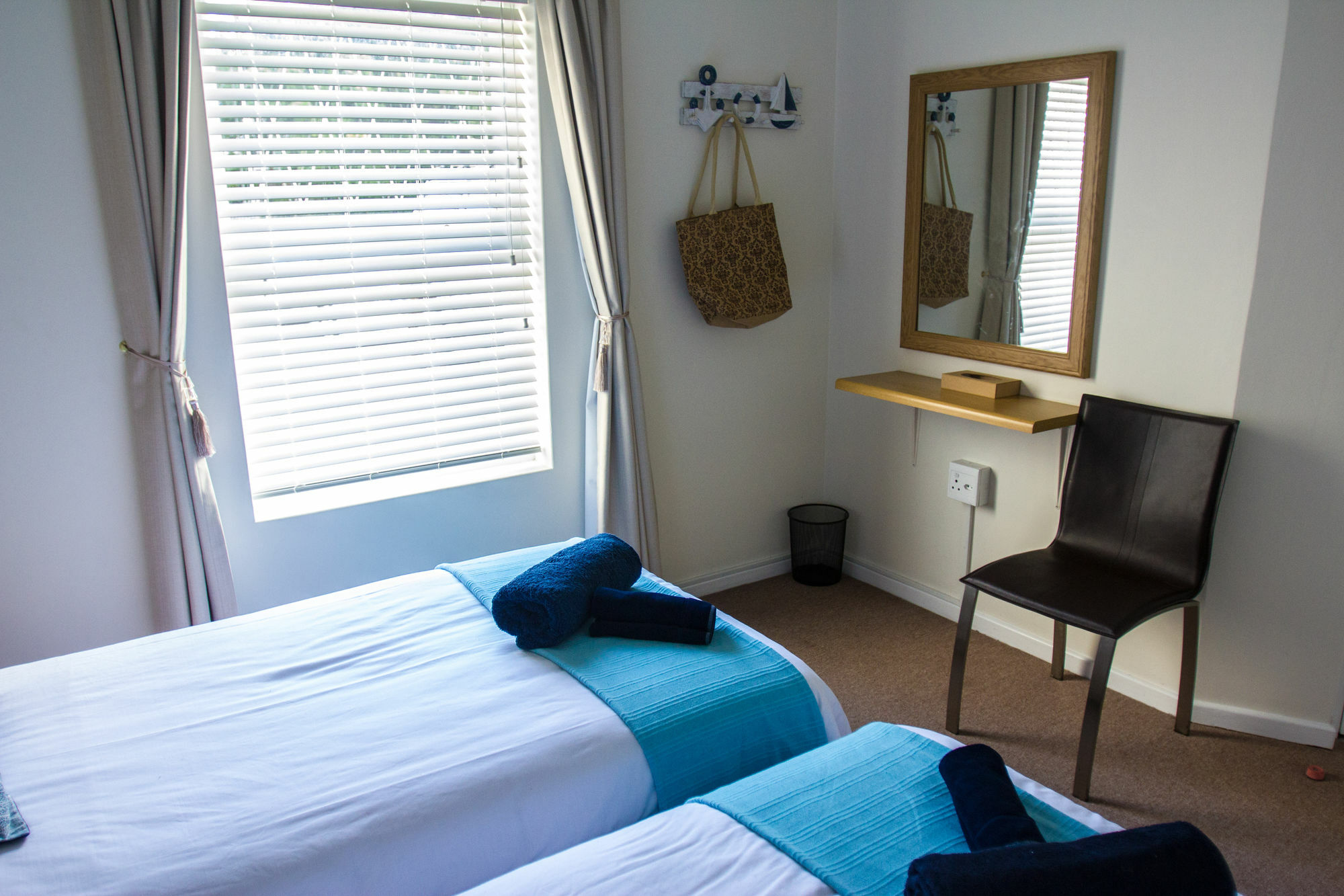 פלטנברג ביי Bayside Lodge Garden Route B&B מראה חיצוני תמונה